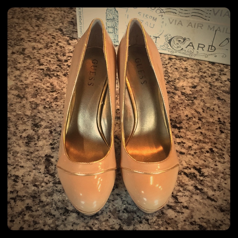 EUC Guess nude & gold platform stilettos!